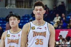 北京VS山西G2大名单：原帅张宁领衔 葛昭宝复出 周琦曾凡博在列