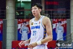周琦化身防守悍将 9中6送出13分13板3助2帽