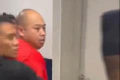 广厦光头球迷再动手打手机脚踢上前理论女性