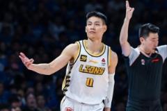 神奇小子林秉圣4中3砍10分 大心脏三分几乎锁定胜局