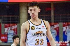 全运会男篮小组赛山东胜北京 王岚嵚高效表现获赞