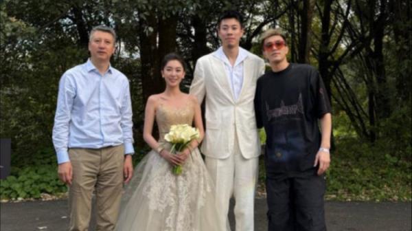 郭艾伦放话：不去张镇麟婚礼只随100元红包