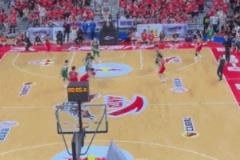 丁佳宁：上海交大绝杀前表在5秒确实有停顿，CBA与NBA是否一致？