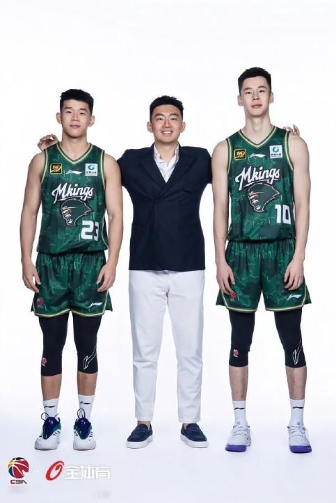 媒体人：刘家成正式加盟宁波富邦，签约三年