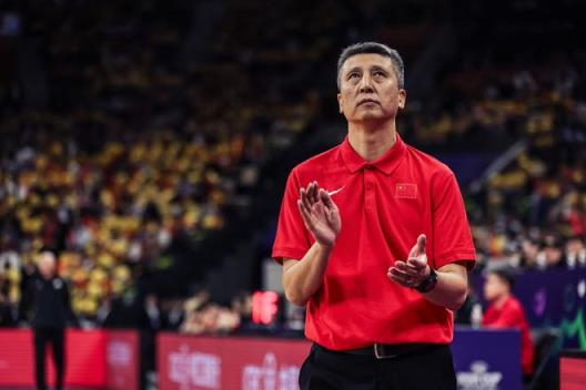郭士强两度率中国男篮出战亚洲杯 小组赛三连胜头名出线